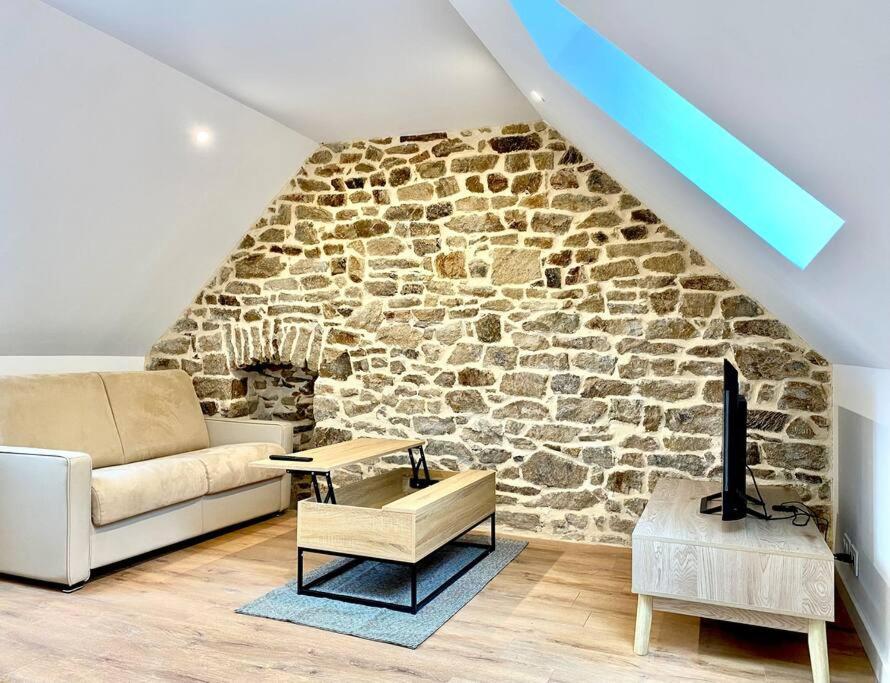 Appartement Renove Proche Gare Quimper Bagian luar foto